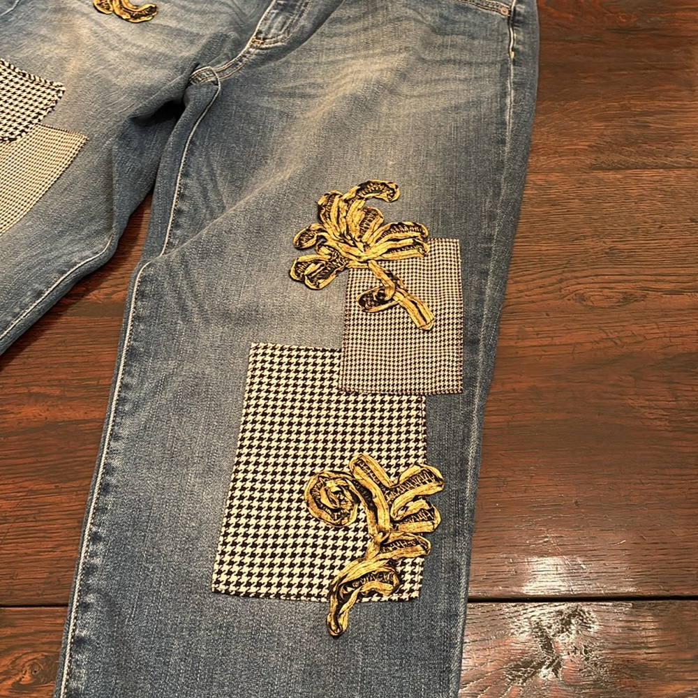 Chico’s houndstooth & gold patch ankle boyfriend jeans - Picture 3 of 8